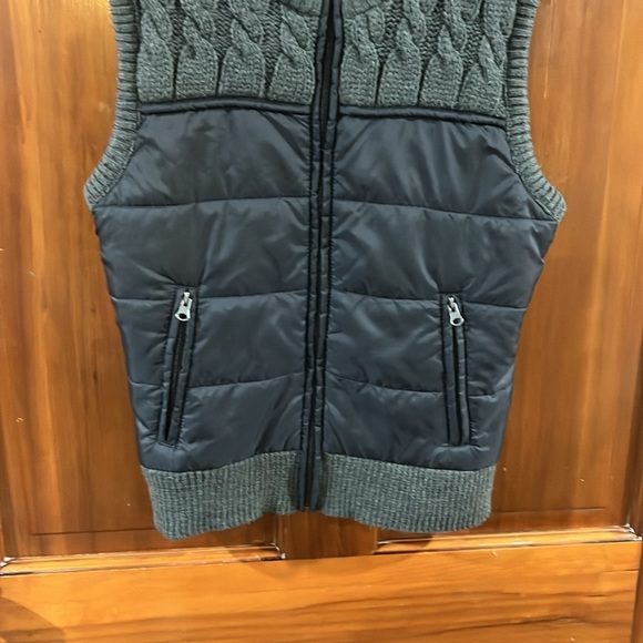 Gray Large Sweater Vest by Sweater Project - Picture 4 of 10
